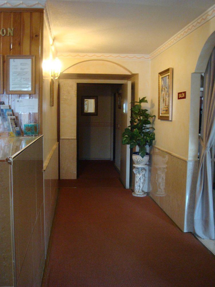 Hotel Velis Velez Malaga Exterior photo